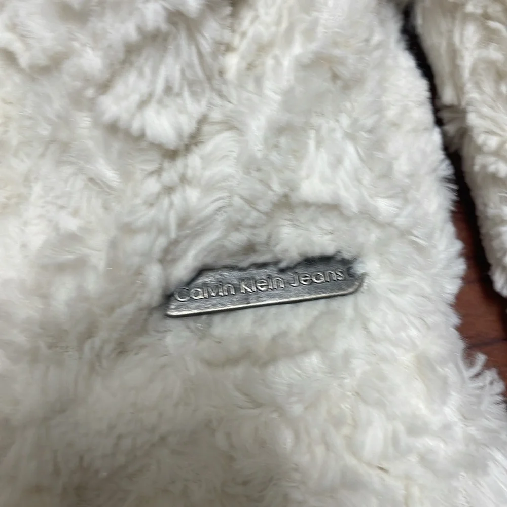 CALVIN KLEIN Little Girl's Textured Faux Fur Coat size 5